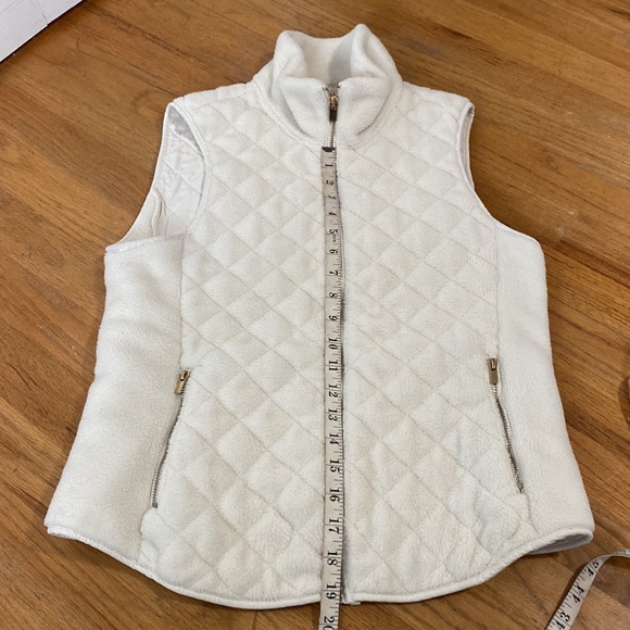 Abercrombie & Fitch Fleece Vest - Picture 8 of 12